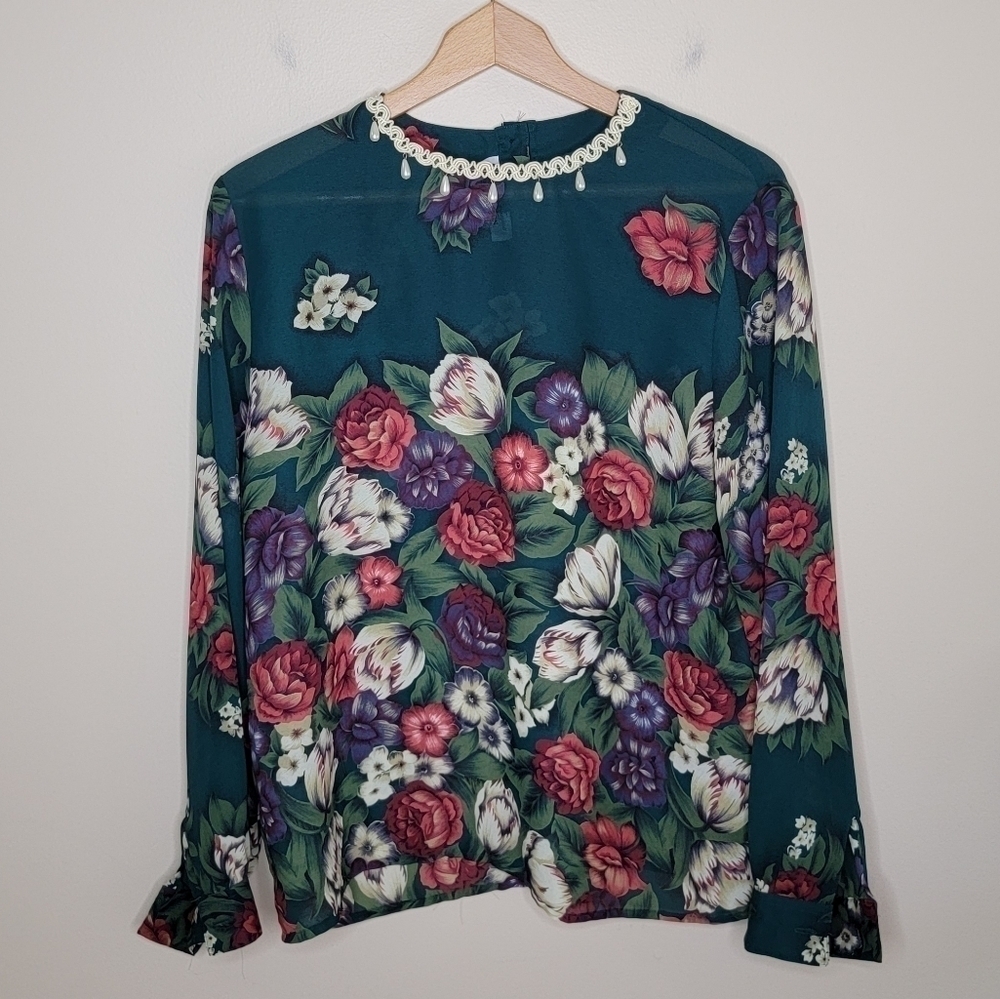 Vintage Laura & Jayne Collection Floral Blouse with Faux Pearl Detail